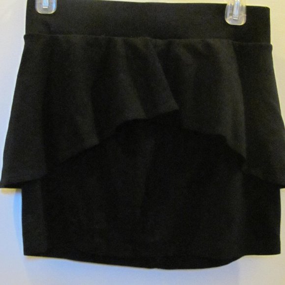 H&M Peplum skirt - Picture 2 of 2